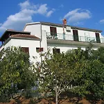 Carevi Dvori