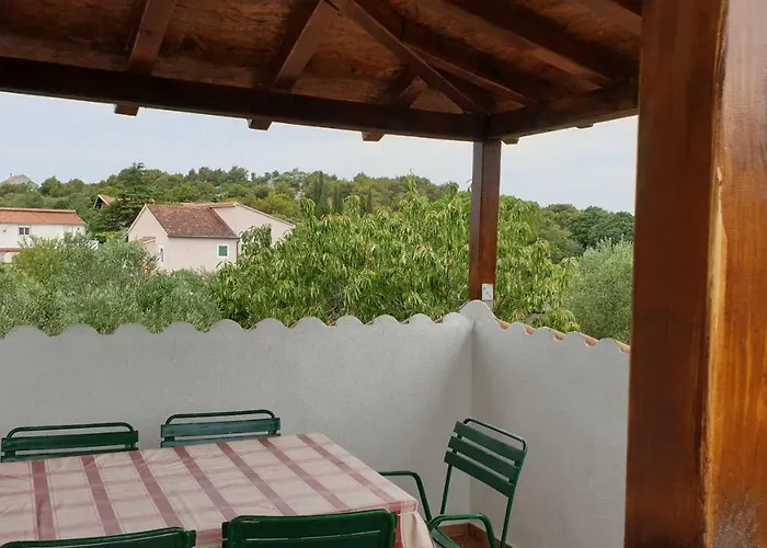 Apartment Carevi Dvori Jezera